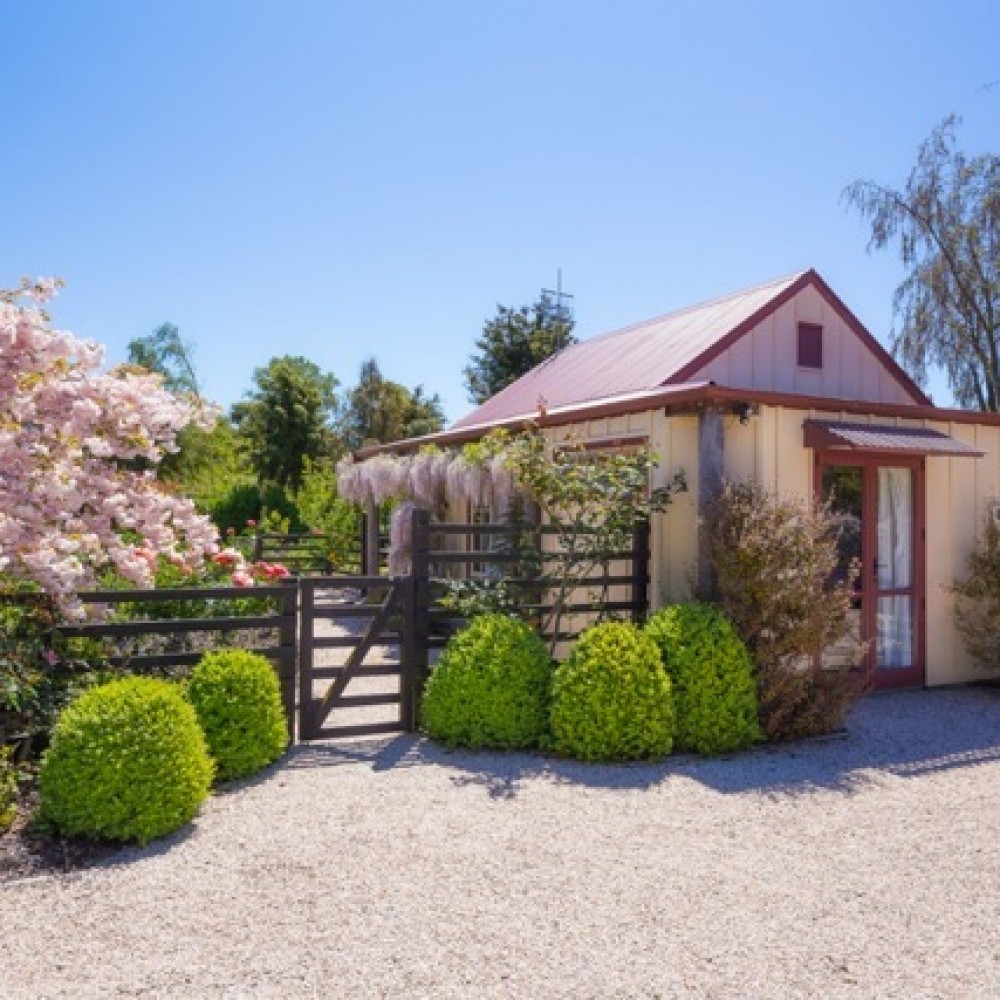 Tasman Village Cottage Heart of Biking