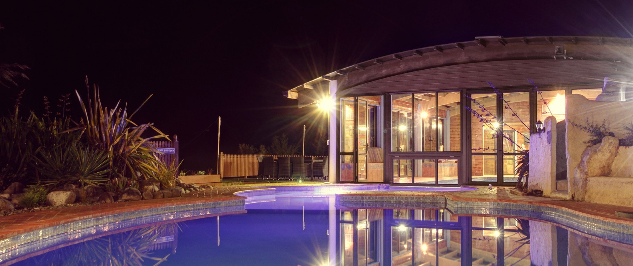 Kimi Ora Eco Resort Ltd Banner